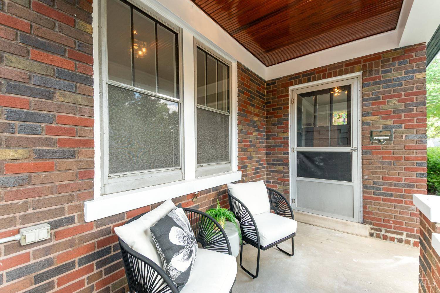 Cincinnati, OH 45211,2905 Daytona Ave