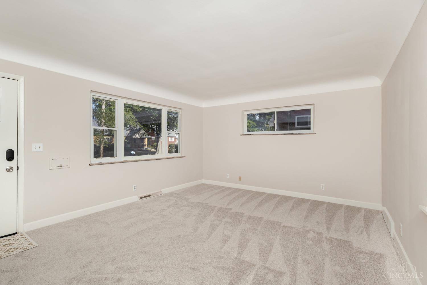 Cincinnati, OH 45224,1063 Roxie Ln