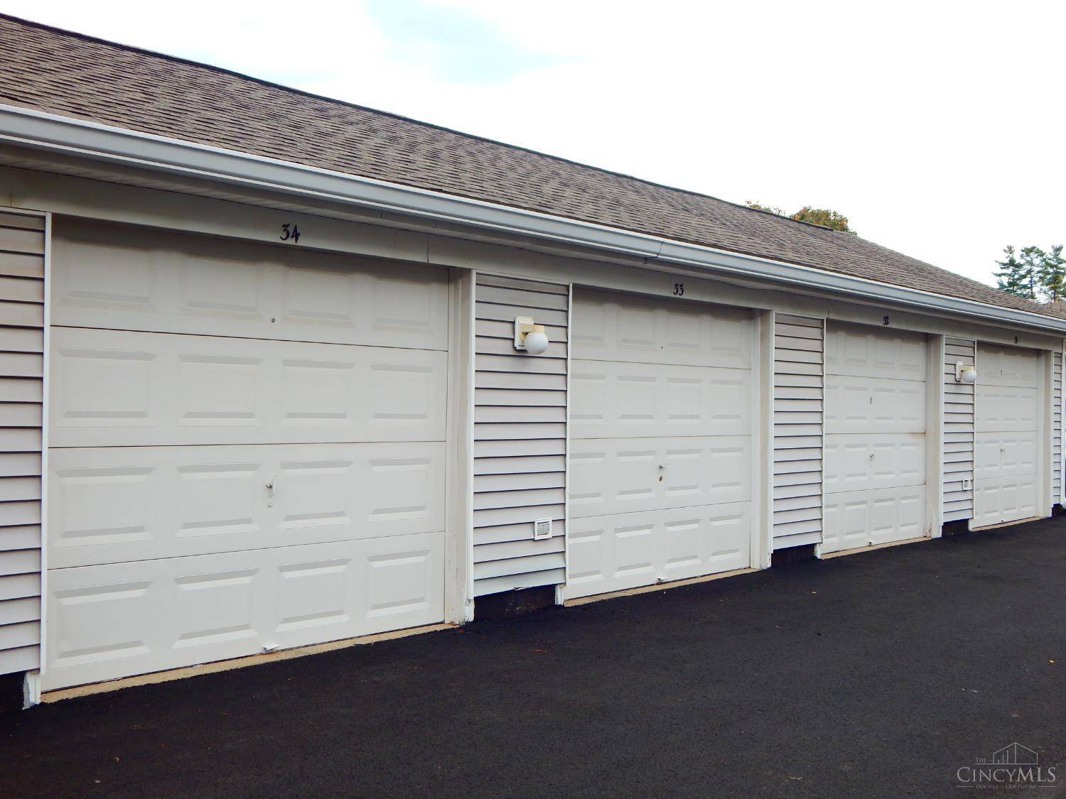 Loveland, OH 45140,210 Carrington Pl #104