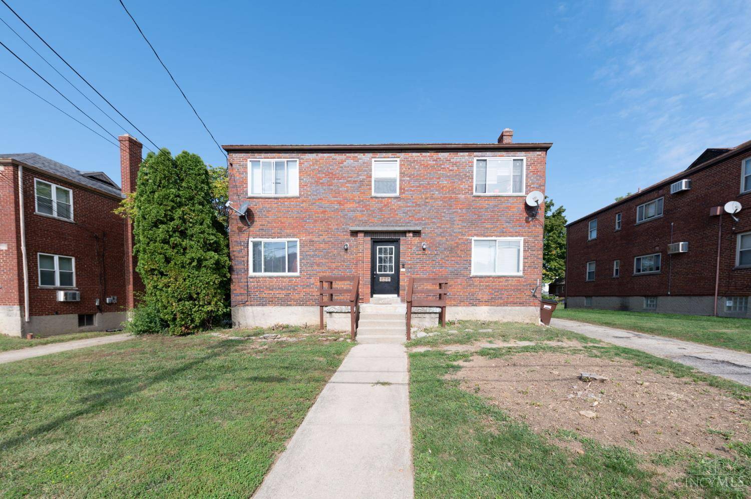 Reading, OH 45215,636 Maple Dr