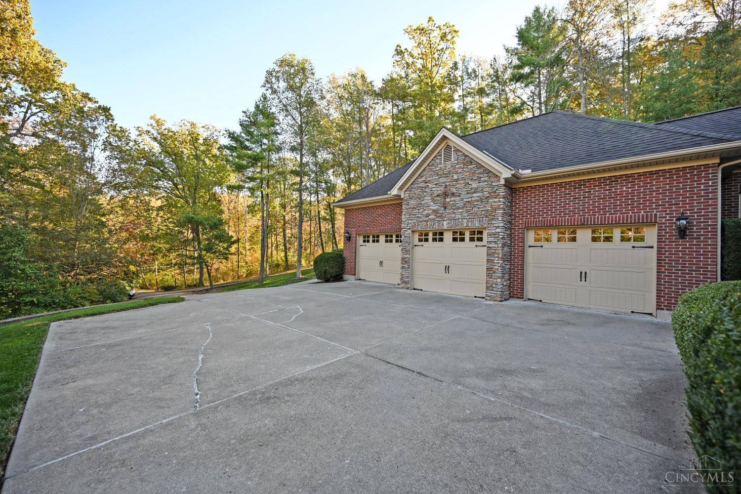 Anderson Twp, OH 45230,6909 Bennett Rd