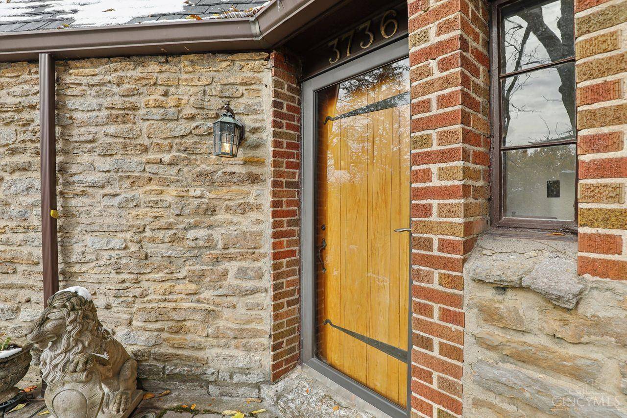 Cincinnati, OH 45213,3736 Dogwood Ln