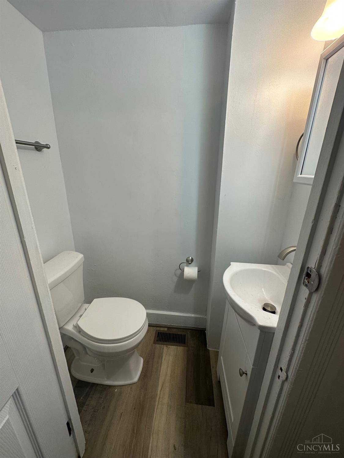 Cincinnati, OH 45217,36 Wuest St