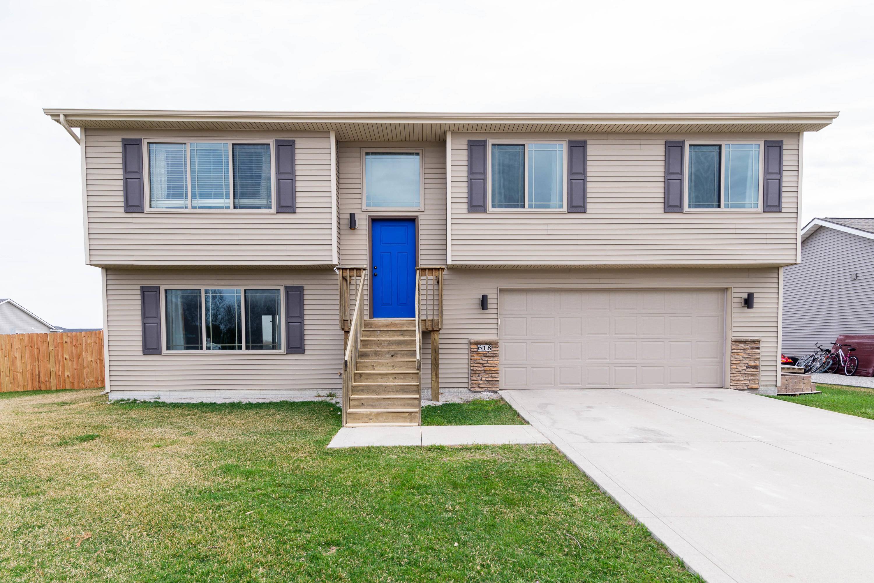 Huxley, IA 50124,618 Meadow Brook PL