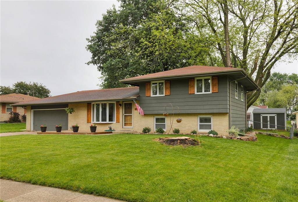 Pleasant Hill, IA 50327,5121 E Oakwood DR