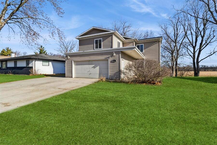 Ames, IA 50010,3324 Jewel DR