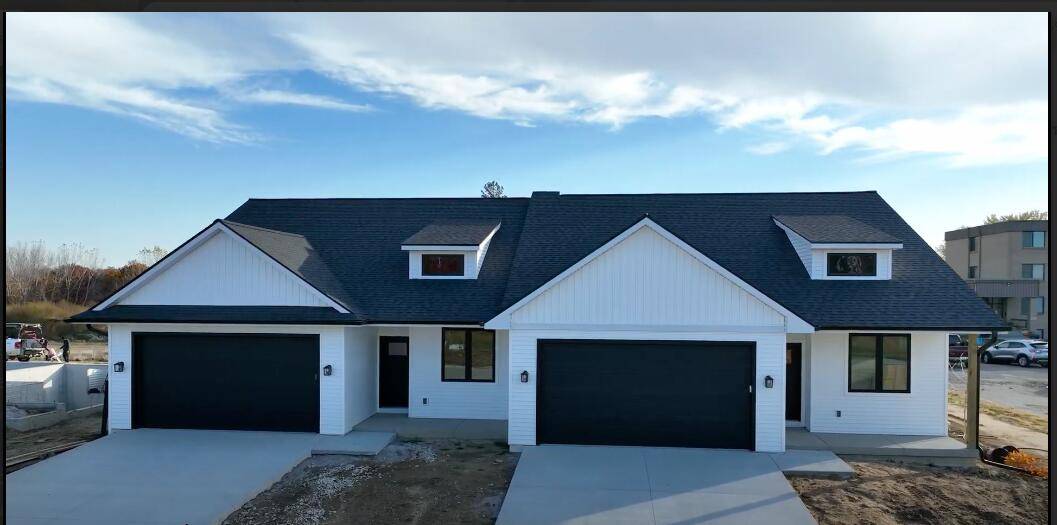 Nevada, IA 50201,712 Academy CIR