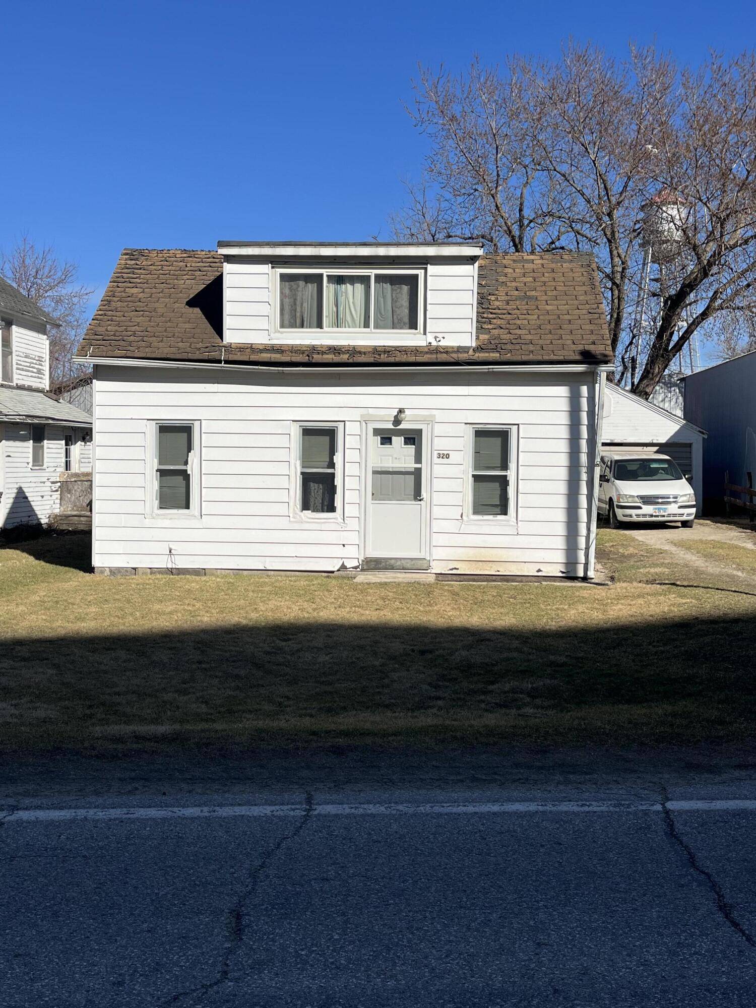 Randall, IA 50231,320 1st ST