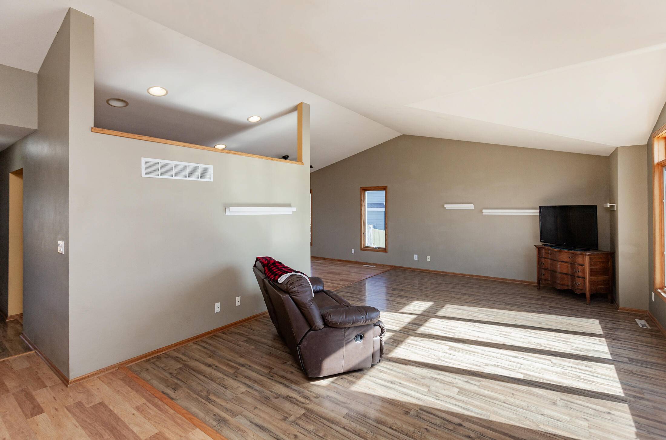 Ames, IA 50014,5317 Cervantes DR