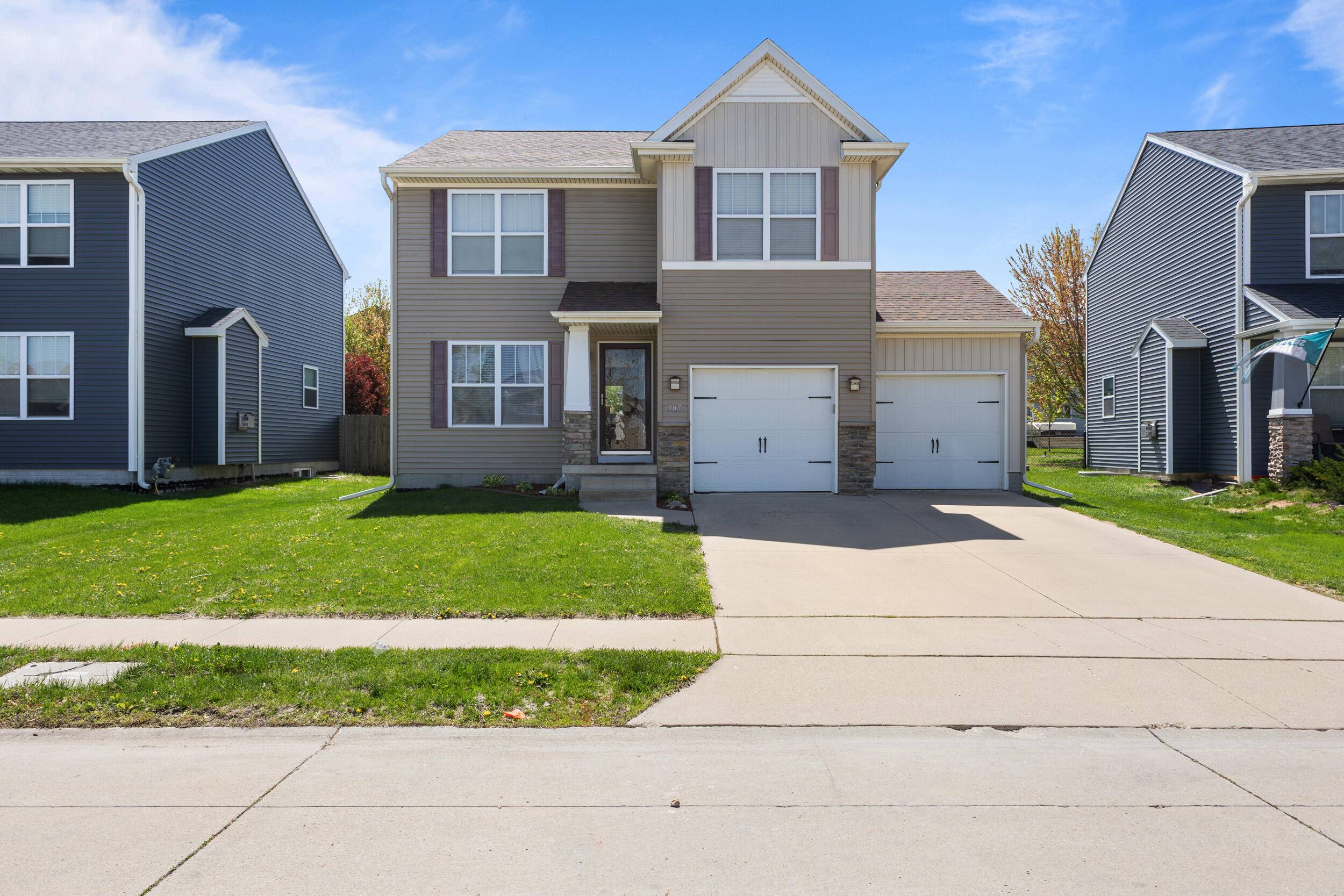 Bondurant, IA 50035,905 34th ST SW