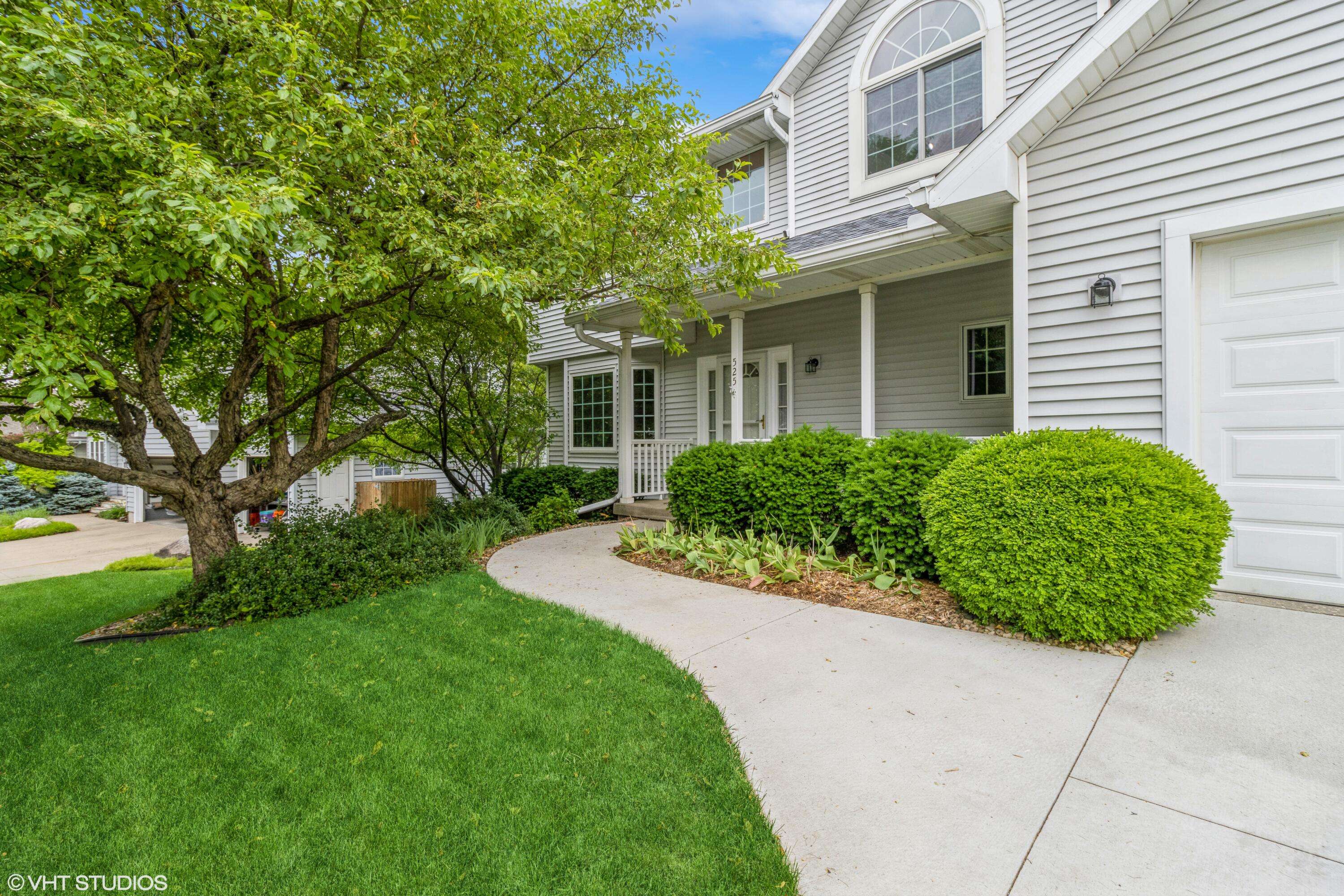 Ankeny, IA 50021,525 NE Stoneridge DR