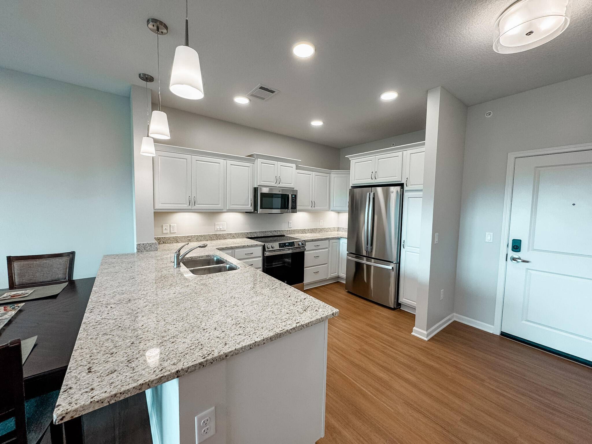 Ames, IA 50014,2205 Green Hills DR #1211