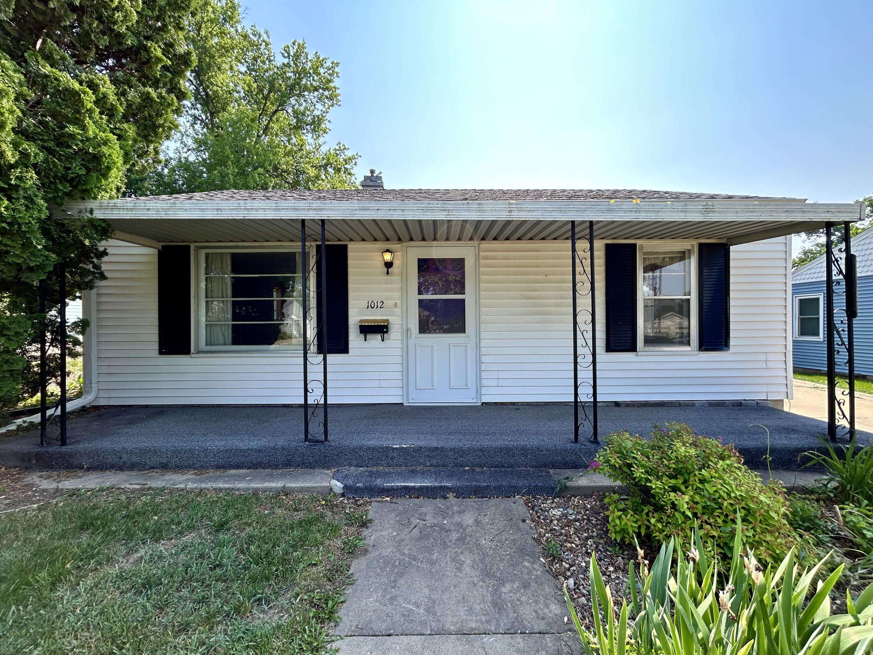 Marshalltown, IA 50158,1012 S 7th AVE
