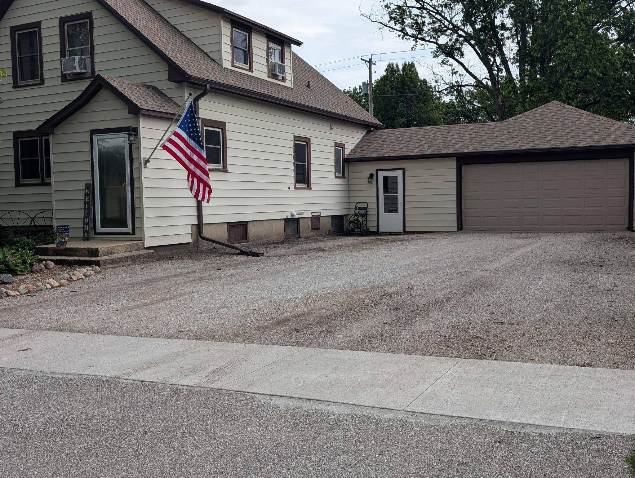 Roland, IA 50236,118 N Martha ST