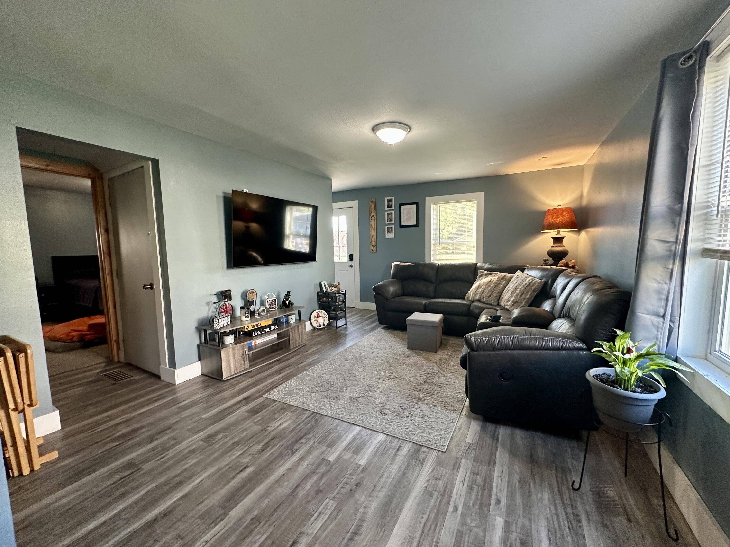 Panora, IA 50216,202 E Church ST