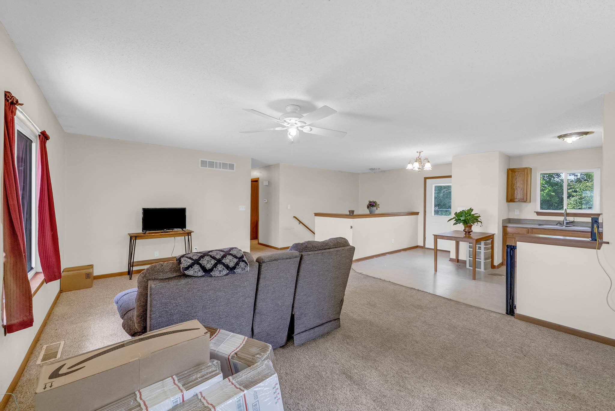 Nevada, IA 50201,1612 7th ST