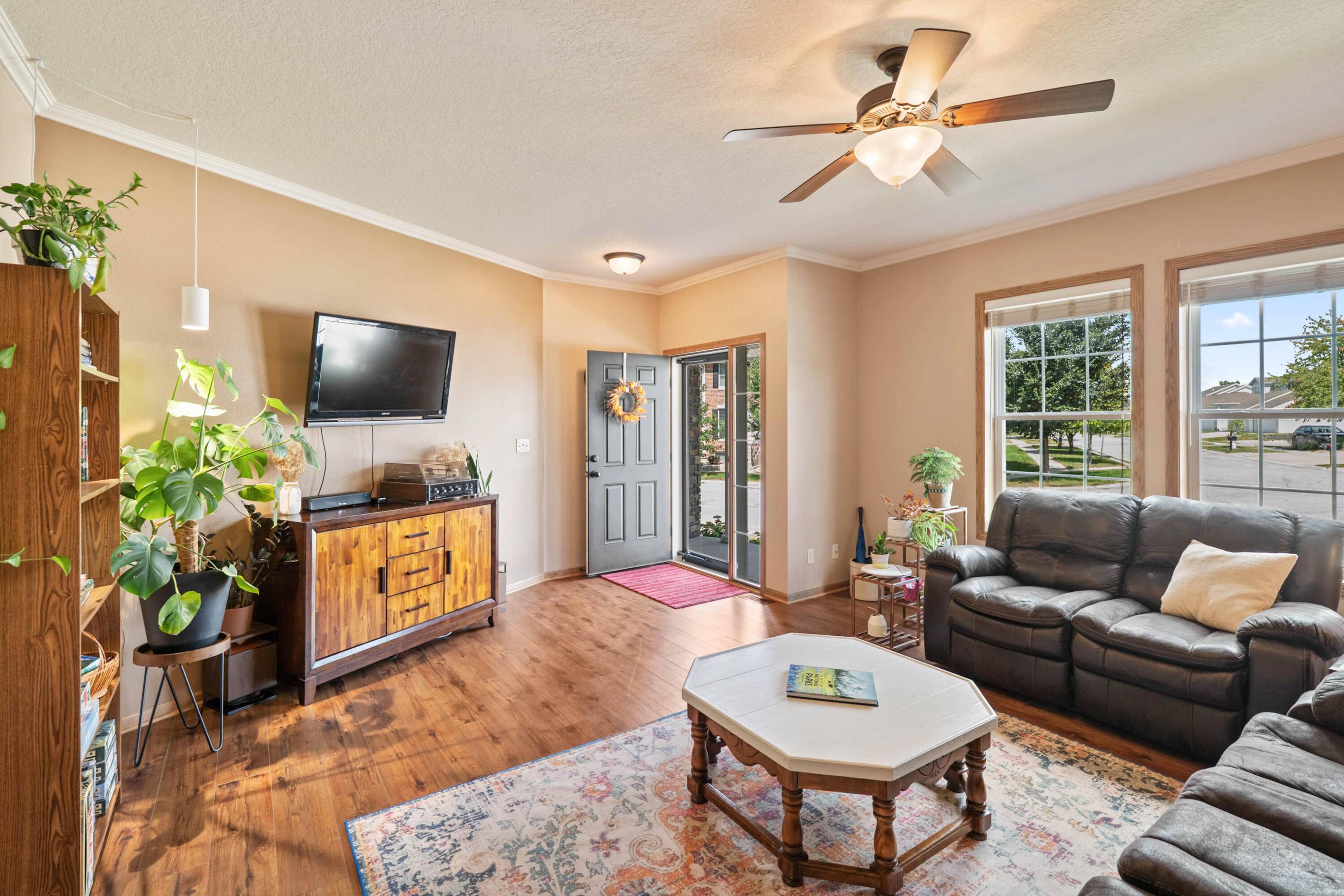 Ames, IA 50010,2706 Hampton ST