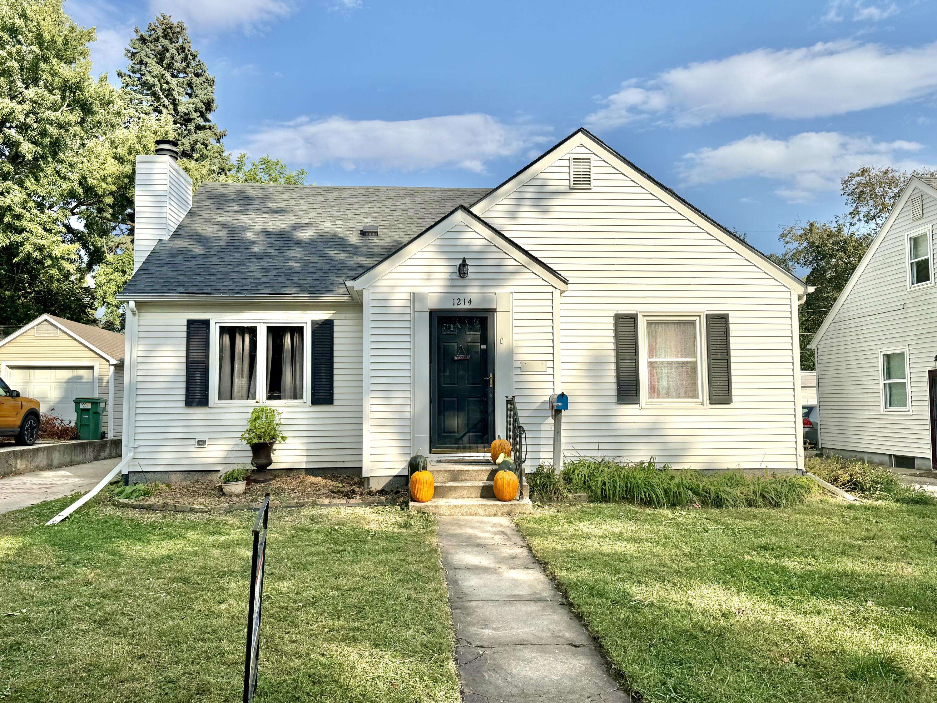 Ames, IA 50010,1214 Northwestern AVE