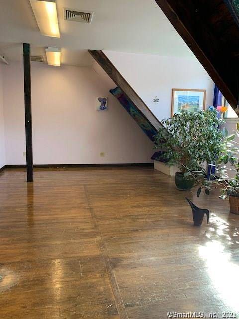 New Hartford, CT 06057,8 Wickett Street #8B