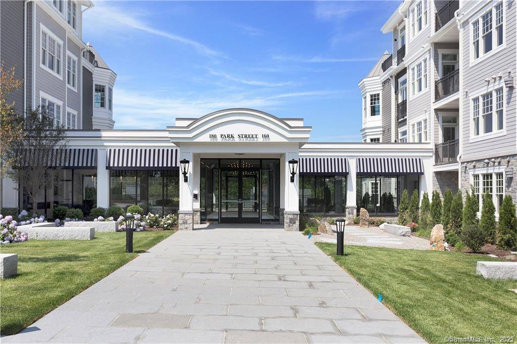 New Canaan, CT 06840,180 Park Street #104
