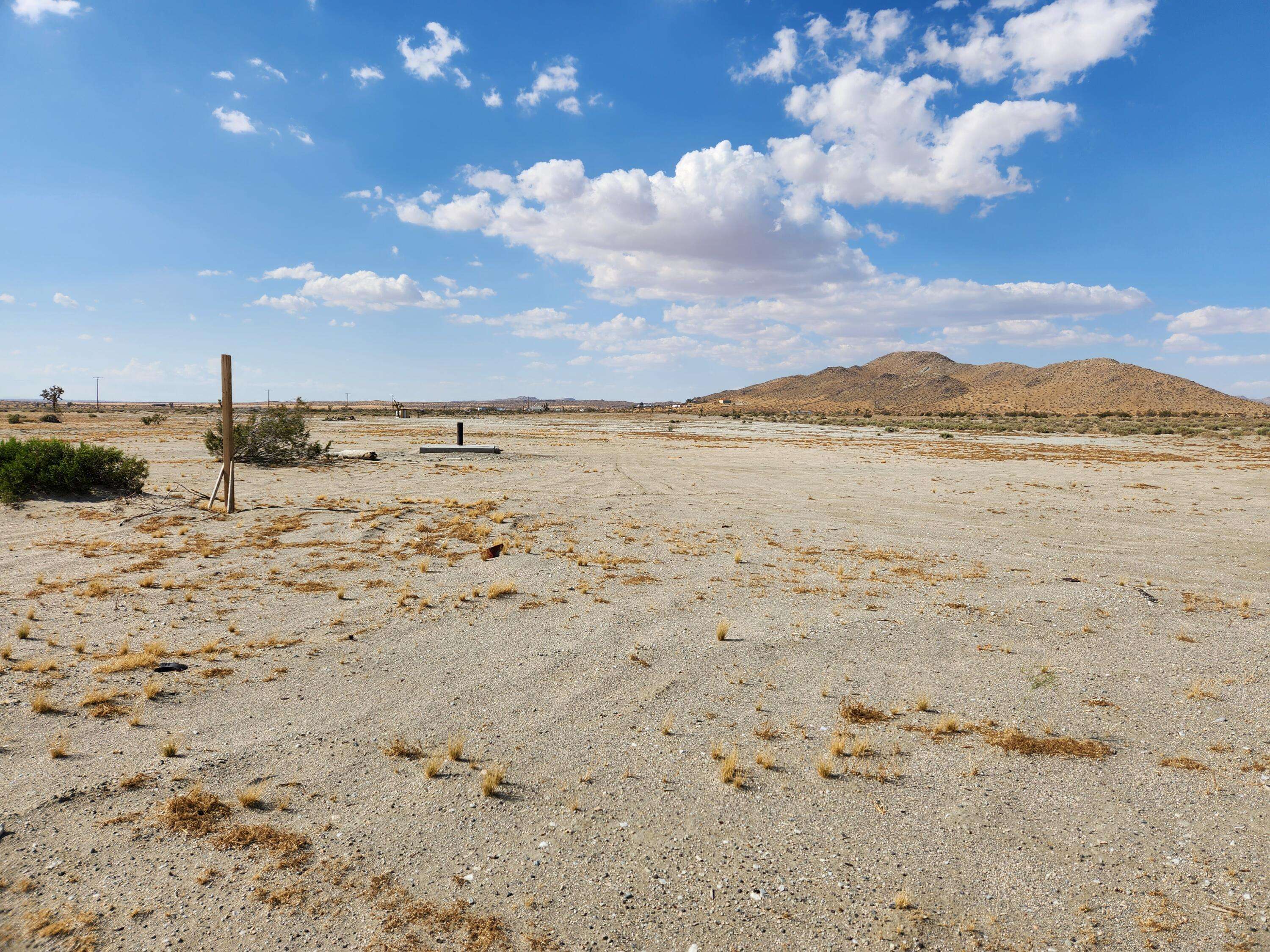 Adelanto, CA 92301,174 El Mirage RD