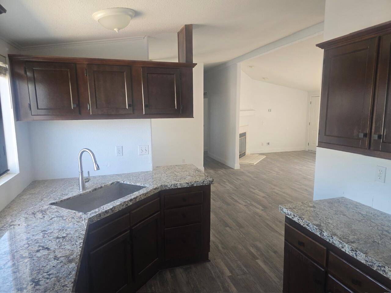 Palmdale, CA 93550,3524 E Ave R #137