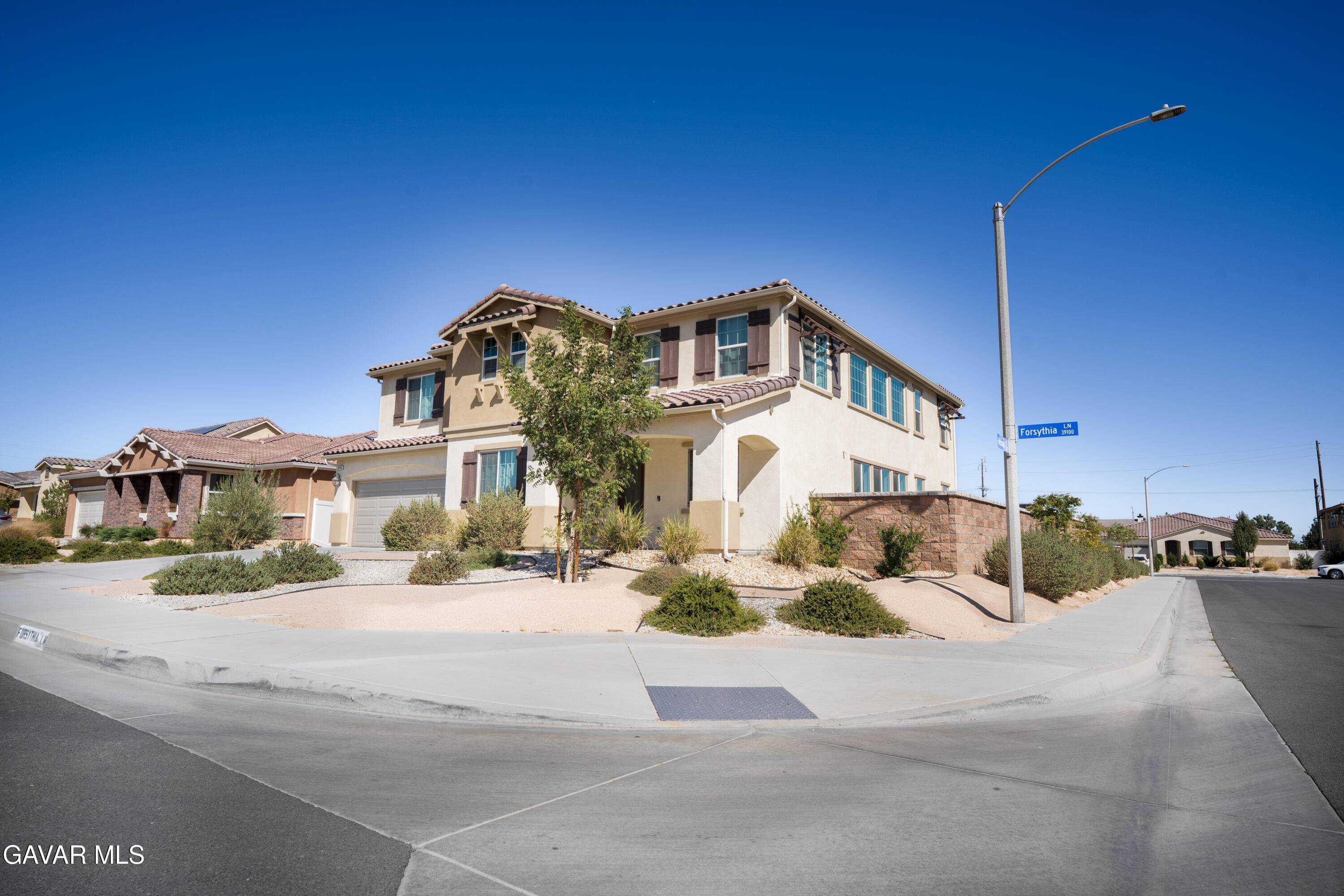 Palmdale, CA 93551,39118 Forsythia LN