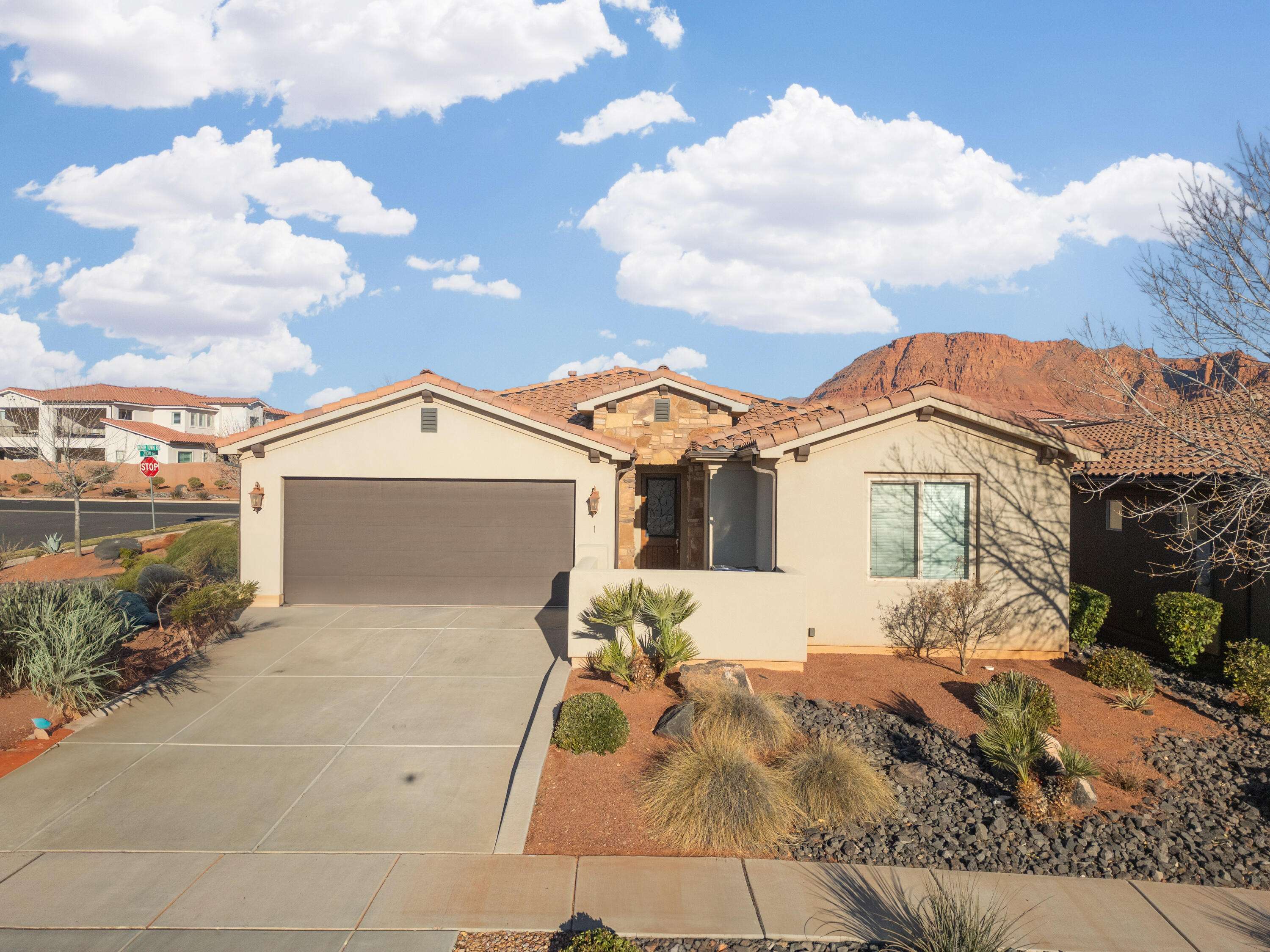 Santa Clara, UT 84765,3800 Paradise Village #1