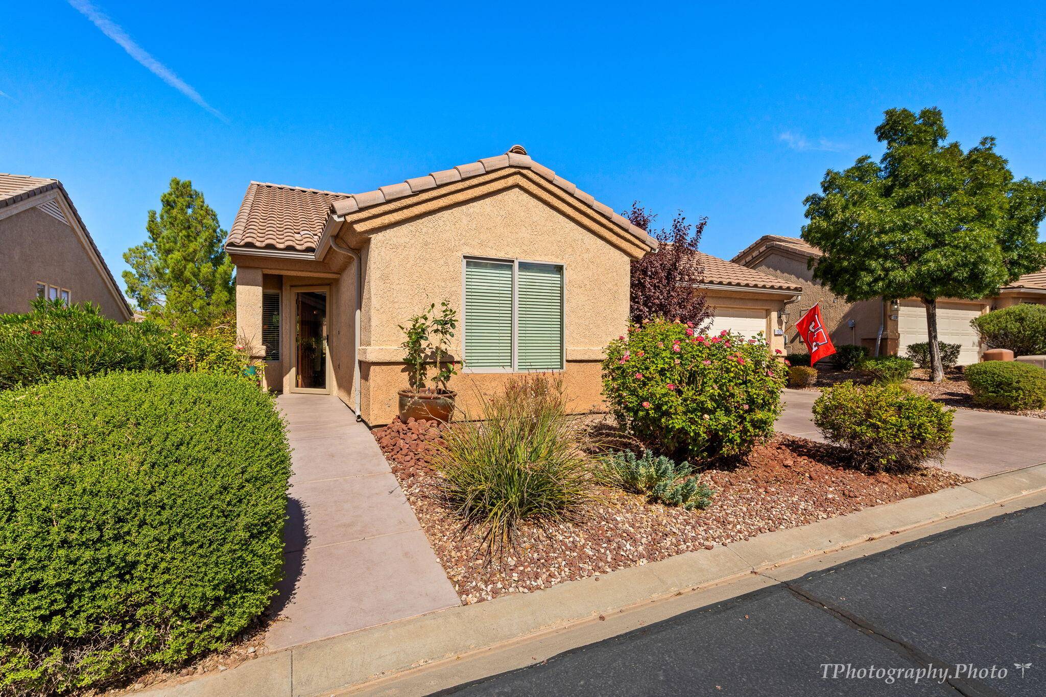 St George, UT 84790,1328 W Summer Poppy DR