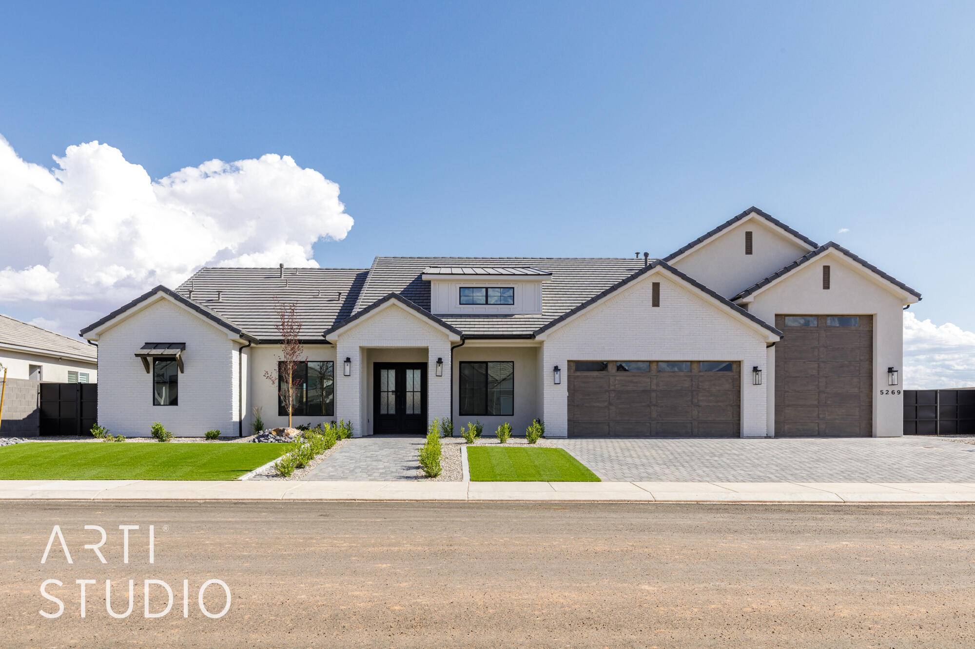 Hurricane, UT 84737,5269 W 2040 S