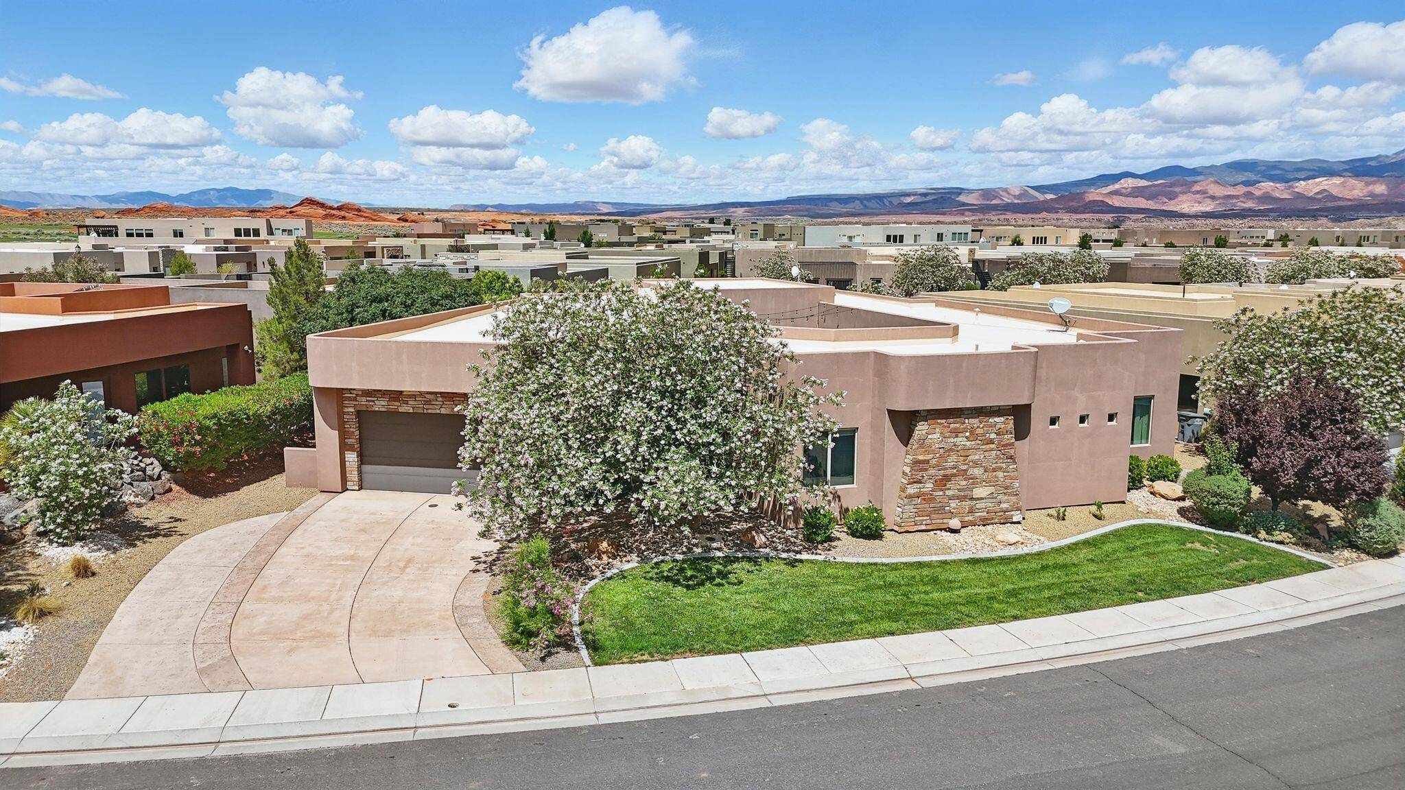Hurricane, UT 84737,3258 S 4900 W