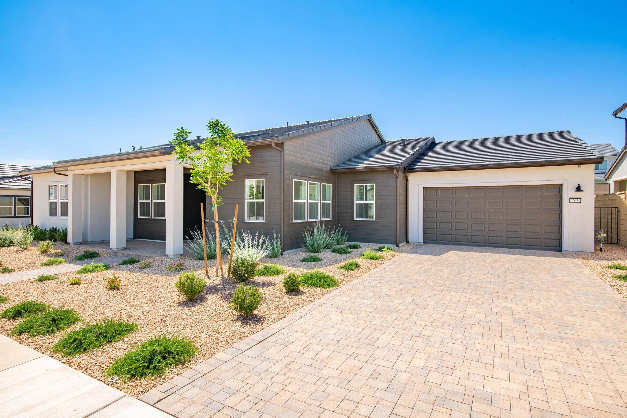 St George, UT 84790,705 W EMERALD POINT DR