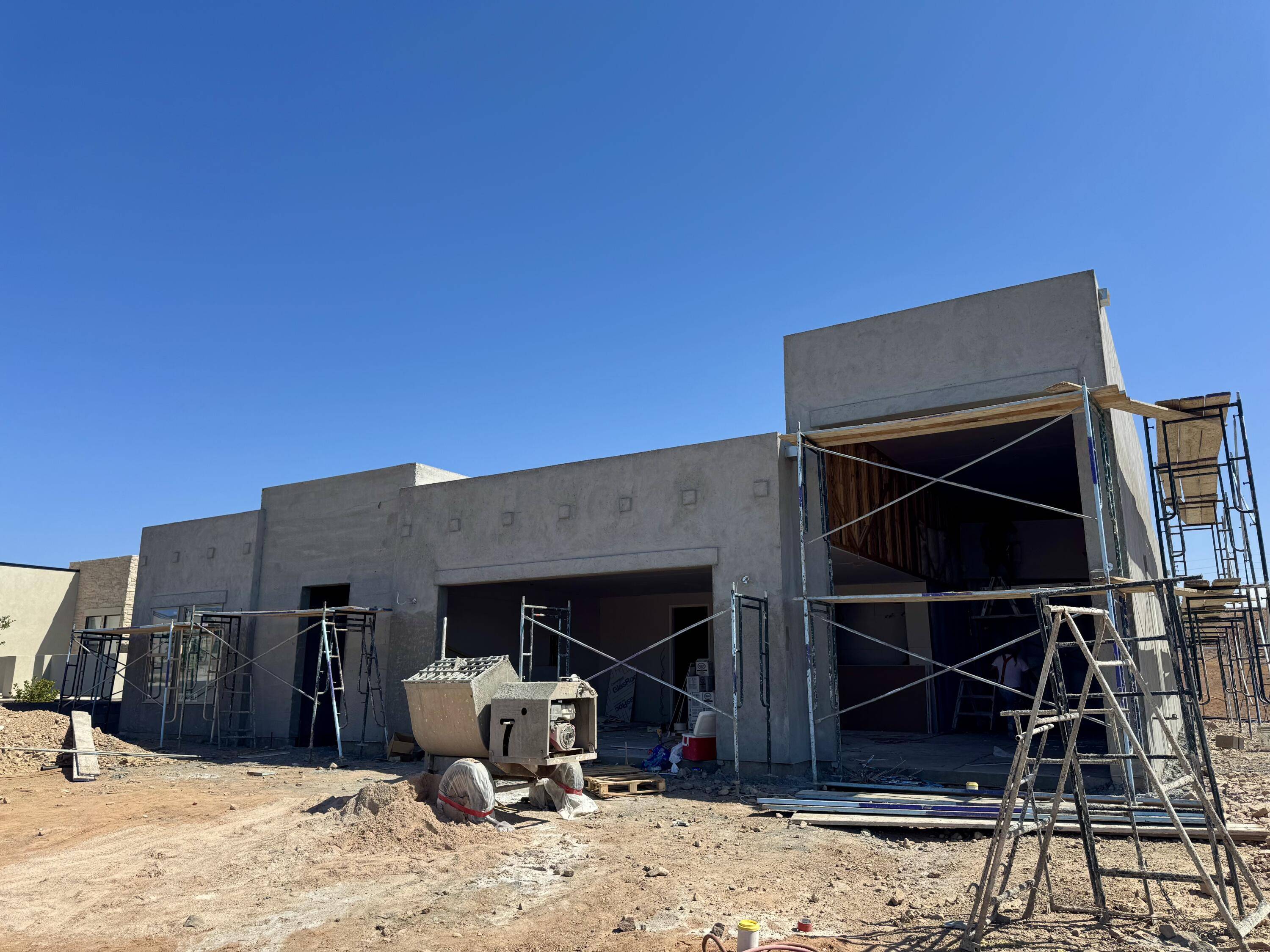 St George, UT 84770,613 S Savio DR