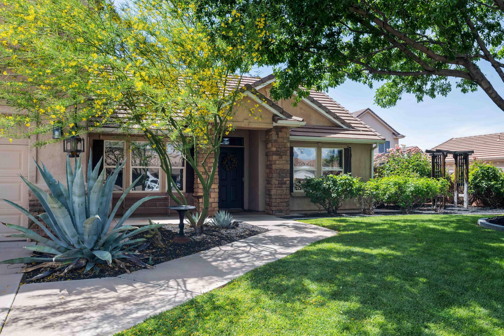 Santa Clara, UT 84765,2301 N JULIE DR