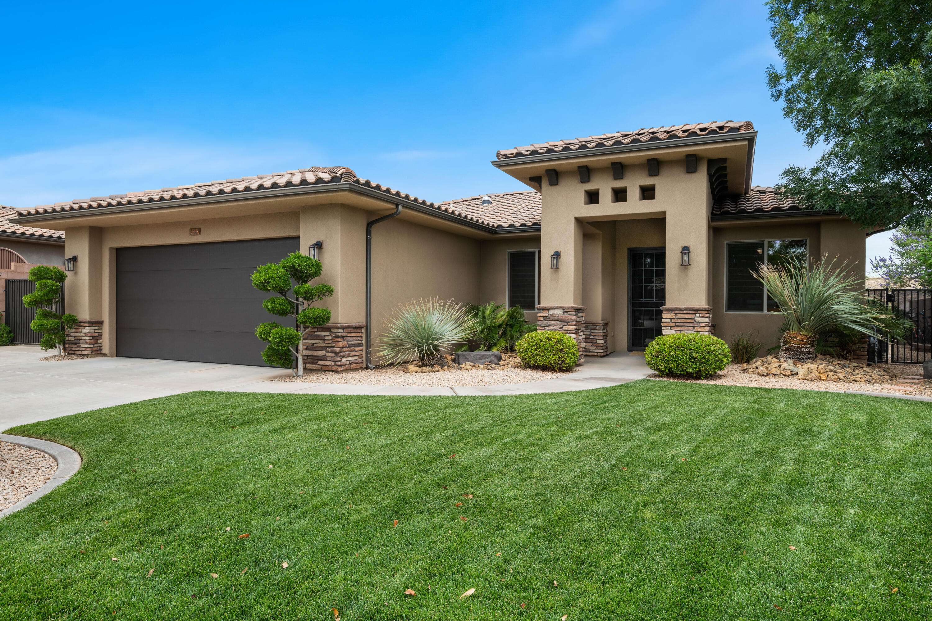 Washington, UT 84780,588 N Sugar Plumb LN