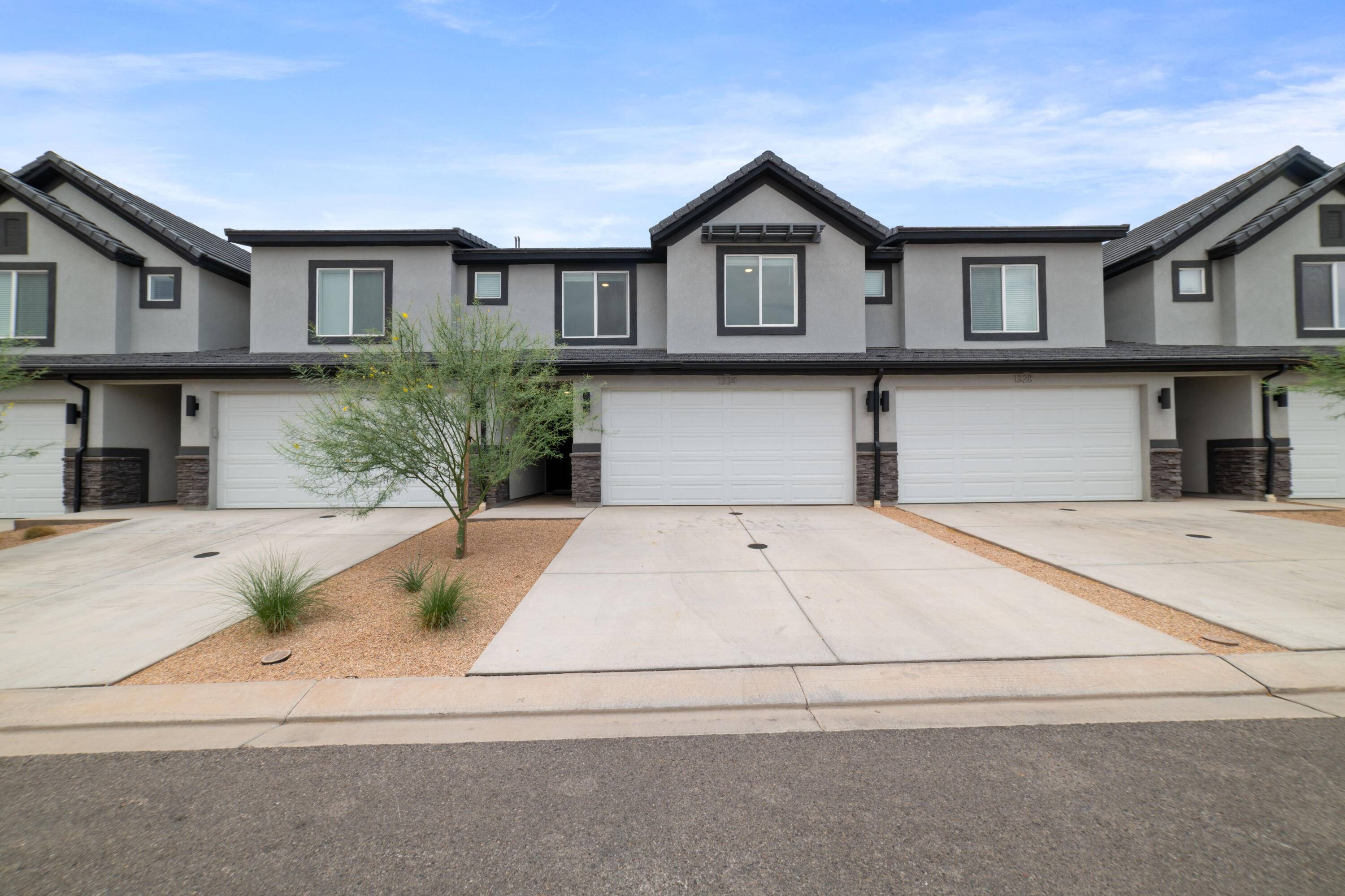 Washington, UT 84780,1334 S BULLFROG LN