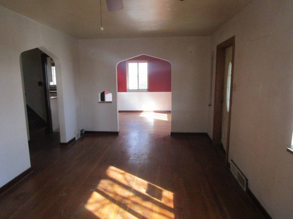 Shaler, PA 15209,307 Schwartz Ave