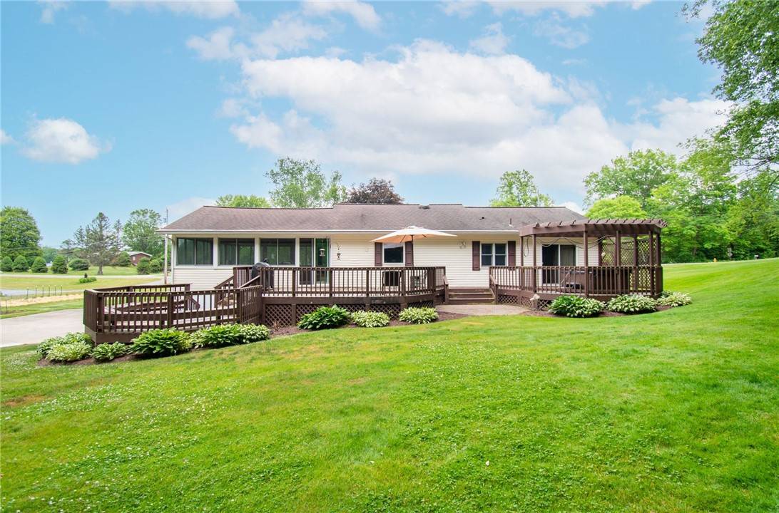 Hickory Twp, PA 16101,137 Lakewood Rd