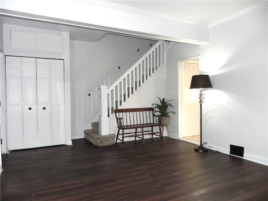 Dormont, PA 15216,1811 Montpelier Ave