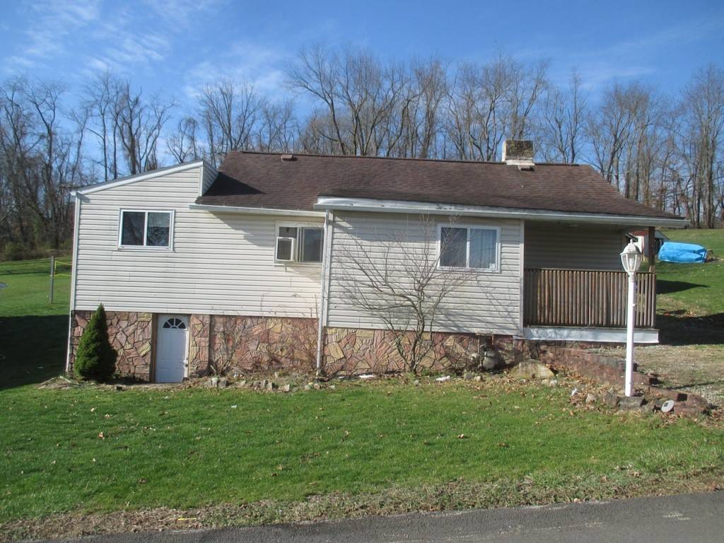 Ellsworth Boro, PA 15331,63 Hickory St