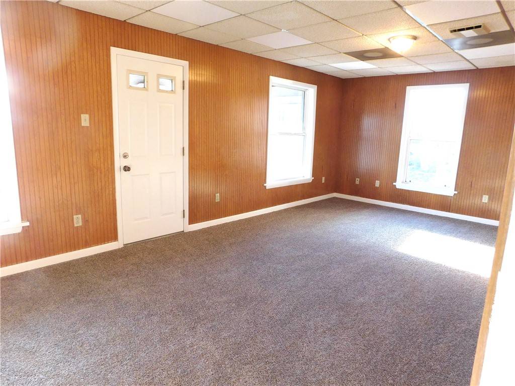 Brentwood, PA 15236,4305 Clairton Blvd