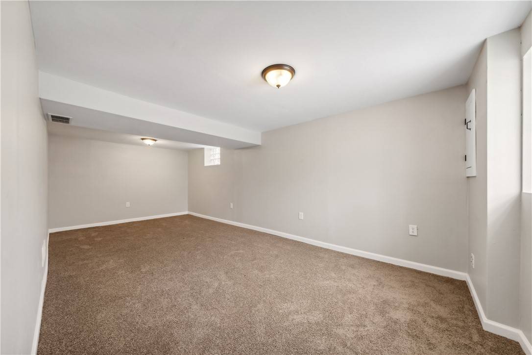 Mckeesport, PA 15132,917 Mcintosh Dr