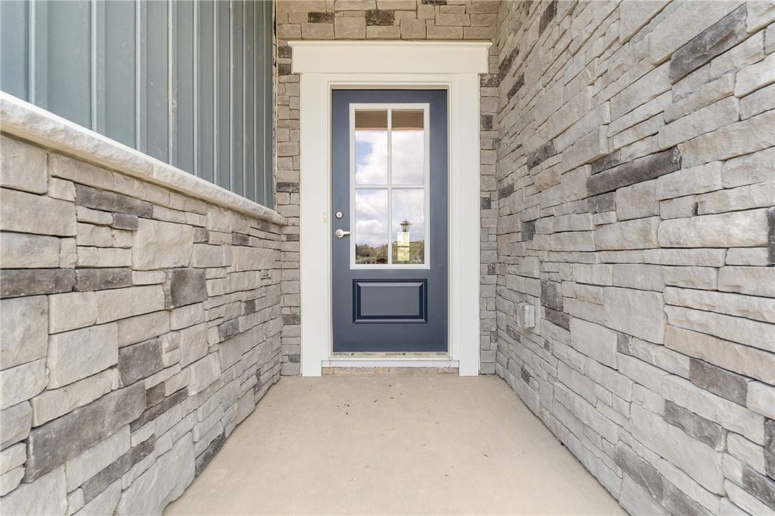 Robinson Twp - Nwa, PA 15136,208 Lola Ct