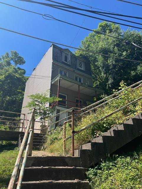 Fineview, PA 15212,635 Rising Main Avenue