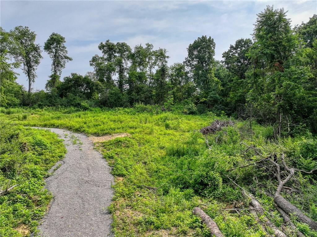 North Fayette, PA 15108,000 Nickson Rd