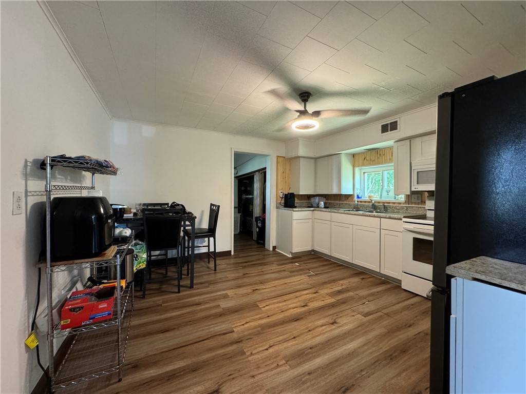 Belle Vernon -  Fay, PA 15012,1302 Axton St