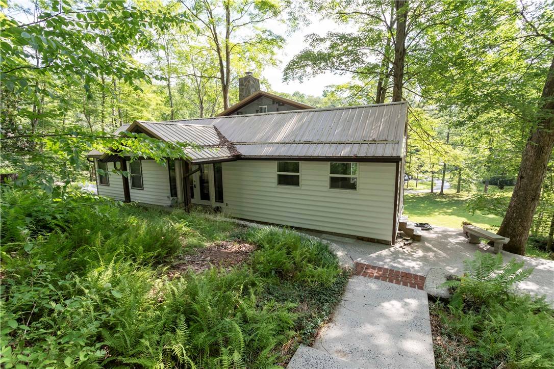 Middlecreek Twp, PA 15622,102 Snee Ln