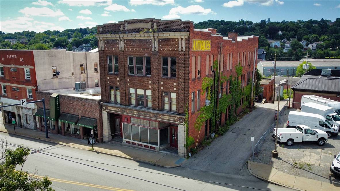 City Of But Se, PA 16001,119 E Wayne St