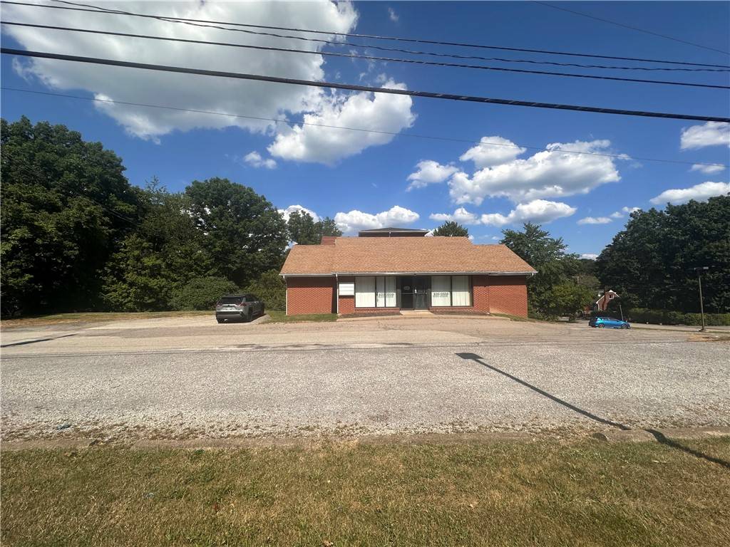 Mccandless, PA 15237,8200 PERRY HIGHWAY