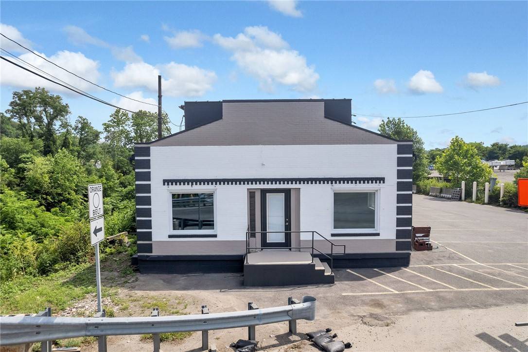 Collier Twp, PA 15017,1 Prestley Rd